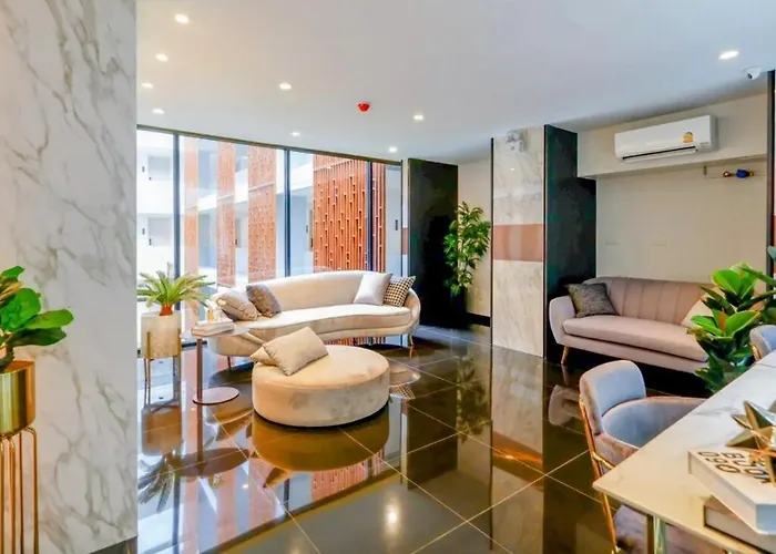 At Esque Sukhumvit101-1 Bts Bangjak-punnavithee Apartment